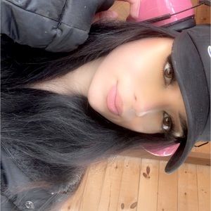 Meet your Posher, Irina